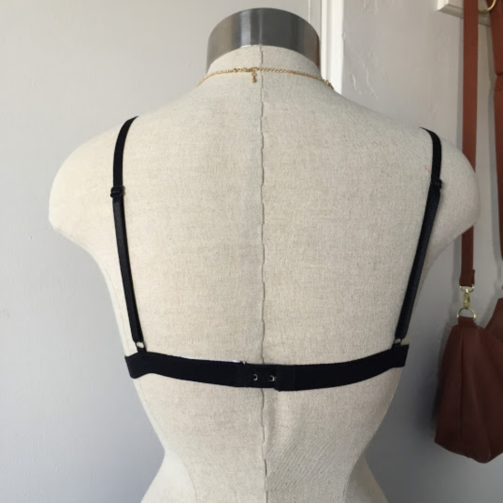 NWT Black Triangle Lace Bralette - Picture 4 of 6
